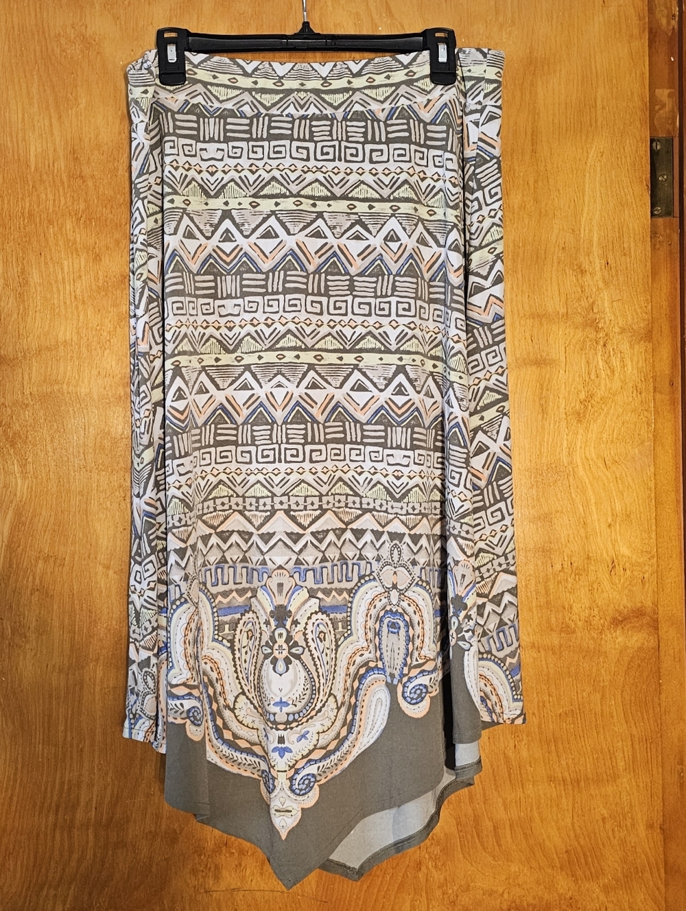 Chico’s Geometric Print Midi Skirt Women’s Size 2 Beige Gray Tan Flowy